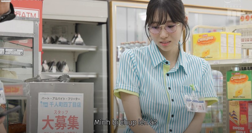 Bem em nhân viên bán hàng có cặp vú cực định Mitsuki Momota